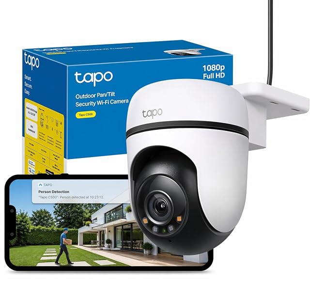 Cámara de vigilancia exterior motorizada Tapo C500 en su soporte de pared